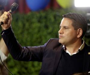 Fabricio Alvarado, candidato presidencial del partido Restauración Nacional (PRN), participa de un mitin en San José después de la elección presidencial de Costa Rica. 4 de febrero, 2018. REUTERS/Juan Carlos Ulate