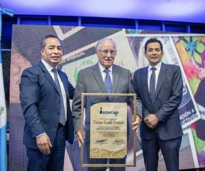 <i>Durante 44 años de servicio en el Intecap se dedicó a fortalecer la formación profesional, la productividad y la competitividad en Guatemala. FOTO CORTESÍA / E&amp;N</i>