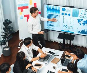 <i>En la región donde la incertidumbre es norma, las compañías líderes han convertido la adaptación continua en su ventaja decisiva. FOTO Shutterstock</i>