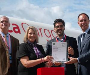 Ralph Cutié, Director &amp; CEO MDAD, Laura Pullins, Presidente CNS, Gabriel Oliva, CEO de Avianca Cargo, y Peter Cerdá, VP Regional Américas IATA.