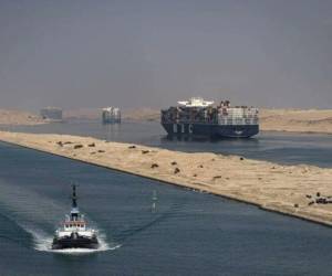 La inestabilidad en el mar Rojo provocó la reducción de alrededor del 50 % del tráfico de la vía artificial. Foto de cortesía