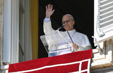<i>El papa León XIV pidió a los jóvenes usar las redes sociales y la inteligencia artificial (IA) con prudencia. Foto de cortesía</i>