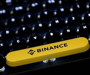 <i>El incidente registrado en Binance provocó caídas en las principales criptomonedas, con el bitcóin retrocediendo más de un 3%. (Foto: EFE)</i>