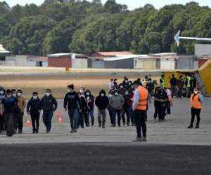 <i>El informe de la OIM detalló que el 97 % de los retornados a Honduras son adultos, mientras que el 3 % restante está integrado por niños. Foto de EFE</i>