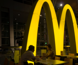 Medios: McDonald’s anunciaría plan de despidos