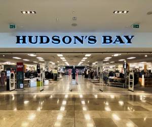 <i>Fotografía de una tienda de Hudson's Bay en la ciudad de Erin Mills en Mississauga, Ontario (Canadá). EFE/Canmenwalker /SOLO USO EDITORIAL /NO VENTAS /SOLO DISPONIBLE PARA ILUSTRAR LA NOTICIA QUE ACOMPAÑA /CRÉDITO OBLIGATORIO</i>