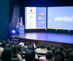 Elévate 2025 fue un evento catalizador de ambiciones y sueños de jóvenes de Guatemala. Foto cortesía