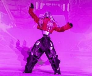 <i>Un robot humanoide realiza una coreografía de K-Pop durante la inauguración del Galaxy Robot Park en Seúl, Corea del Sur, el 15 de mayo de 2026. EFE/EPA/JEON HEON-KYUN</i>