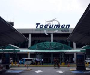 Picture taken at Panama City's Tocumen international airport, on March 8, 2016. AFP PHOTO / RODRIGO ARANGUA / AFP PHOTO / RODRIGO ARANGUA