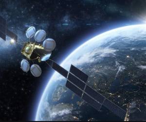 Eutelsat busca fusionarse con OneWeb para convertirse en líder en internet satelital