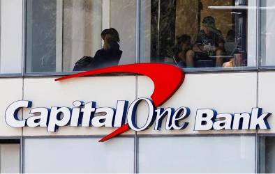 La Organización Trump acusa al banco de violar las leyes de consumo de Florida y otros estados. (Foto: EFE)