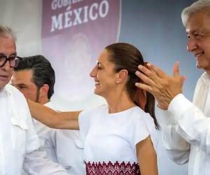 <i>Rocha pertenece a la generación política asociada al expresidente Andrés Manuel López Obrador y conserva poder territorial en Sinaloa. (Foto: Archivo)</i>