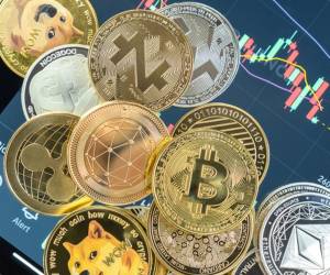 <i>A lo largo de este 2025, varias criptomonedas no tan conocidas como bitcoin también se han visto impulsadas. Foto de iStock</i>