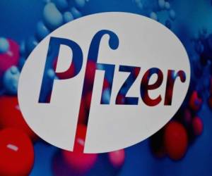 The Pfizer logo is seen at the Pfizer Inc. headquarters on December 9, 2020 in New York City. (Photo by Angela Weiss / AFP) (Photo by ANGELA WEISS/AFP via Getty Images)