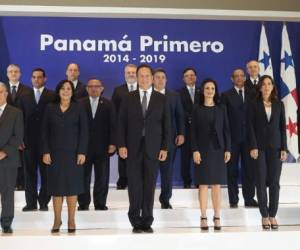 El Presidente Juan Carlos Varela y su equipo de gobierno. (Foto: Presidencia)