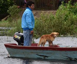 El Niño deja miles de desplazados por inundaciones en Sudamérica