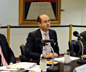 Manejan unos US$60 billones de dólares, no muy lejos de los US$72,1 billones del PIB mundial en 2013, advierte FMI. (Foto: AFP).