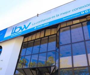 Telefónica El Salvador solicita autorización para adquirir IBW