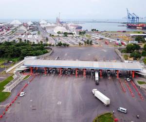 Analizan propuestas para ampliar capacidad de Puerto Quetzal, en Guatemala