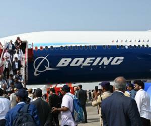 Regulador aeronáutico de EEUU recomienda inspección de otro modelo de Boeing