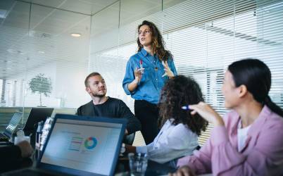 <i>Uno de los principales errores de quienes comienzan a ejercer como mentores, según Giraud, es intentar demostrar cuánto saben. Foto de iStock</i>
