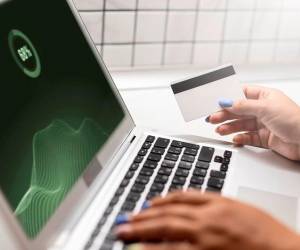 <i>Se debe verificar que el sistema de pago sea seguro, confiable y que proteja los datos personales. Foto de iStock</i>