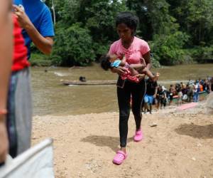 Denuncian aumento de violaciones sexuales a migrantes en selva de Panamá