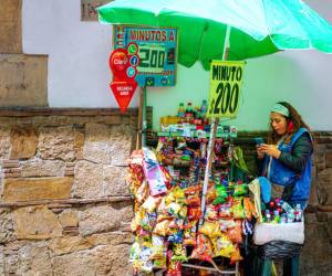 <i>La OIT expuso que pese a que la informalidad laboral se ha reducido en el primer semestre de 2025 de forma ligera respecto al 2024 (0,7 puntos porcentuales) el avance es insuficiente. Foto de iStock</i>