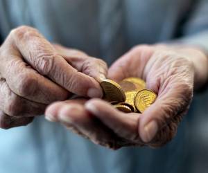 <i>La pensión estimada para los cotizantes promedia US$449.84 mensuales, frente a los US$662.27 que consideran necesarios para vivir adecuadamente. Foto de iStock</i>