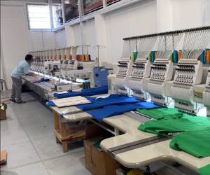 Uniformes de Guatemala inaugura nueva planta de producción