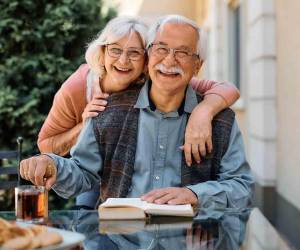 Las enfermedades crónicas se esconden en el proceso de envejecimiento. Foto de iStock