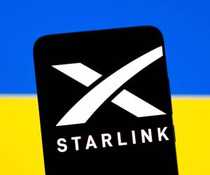 Elon Musk: SpaceX ya no puede financiar la red de Internet Starlink en Ucrania