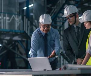Se requiere apoyar reformas políticas y regulatorias que establezcan un entorno favorable para las empresas. Foto de iStock