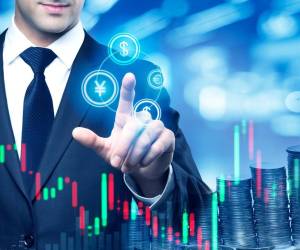 Los CFO han evolucionado y ahora no solo son administradores financieros, sino también impulsores estratégicos de la transformación sostenible, financiera y digital. Foto de iStock