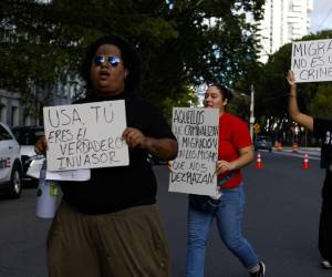 Tribunal Supremo autoriza a Trump retirar la residencia temporal a migrantes