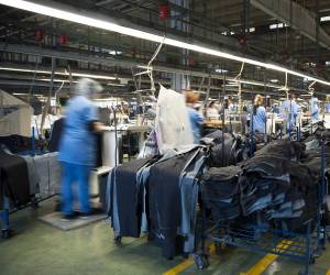 Guatemala aumentará entre 4 % y 7,5 % al salario mínimo en 2026