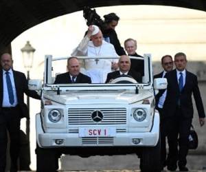 El Vaticano llega a un acuerdo con Volkswagen para una flota de coches eléctricos