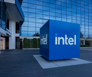 Los temores en torno a los aranceles empujaron a los clientes a almacenar chips de Intel, lo que impulsó las ventas en el primer trimestre. Foto de iStock