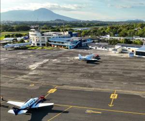 Aeropuerto Internacional de Ilopango recibe Certificado de Operador de Aeródromo