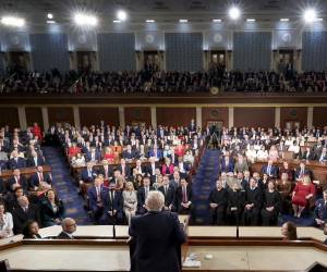 <i>El presidente de Estados Unidos, Donald Trump, pronuncia el discurso sobre el Estado de la Unión en la Cámara de Representantes del Capitolio de Estados Unidos en Washington. EFE/EPA/JESSICA KOSCIELNIAK / POOL</i>