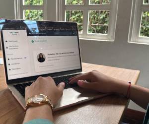 <i>El aporte de esta Inteligencia Artificial está en liberar tiempo que hoy se destina a tareas rutinarias, para que los docentes puedan enfocarse a la enseñanza personalizad y también a su propio bienestar. (Foto: Cortesia)</i>