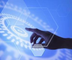 Visa presentó Visa Intelligent Commerce, una iniciativa que abre la red de pagos a desarrolladores e ingenieros que están construyendo la primera generación del verdadero comercio habilitado con IA. Foto de iStock