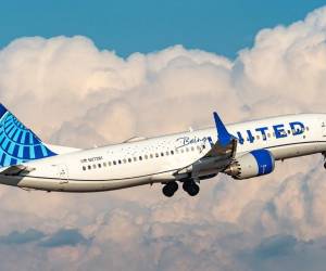 <i>United ya había comenzado a reducir vuelos menos rentables, incluidos algunos servicios entre semana, los sábados y en horarios nocturnos. Foto de cortesía</i>