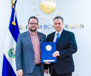 Fortinet y Gobierno de El Salvador firman acuerdo en materia de ciberseguridad