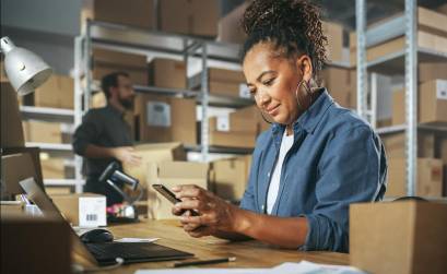 <i>Una parte de los recursos se destinará a programas de vivienda social y media, orientados a facilitar el acceso a soluciones habitacionales dignas, permitiendo adquirir, construir o mejorar vivienda. Foto de iStock</i>