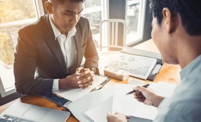 <i>La estabilidad financiera de los colaboradores se ha convertido en uno de los principales desafíos para las empresas en un contexto marcado por la inflación y el aumento del costo de vida. Foto de iStock</i>
