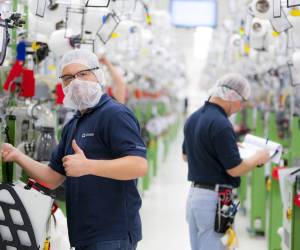 El régimen de zona franca es fundamental para la competitividad del país, que permite atraer inversión de alto valor y generar encadenamientos que fortalecen a múltiples sectores productivos. Foto de archivo