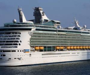 <i>Foto de archivo que muestra una crucero de la compañia Royal Caribbean. EFE/Andreu Dalmau</i>
