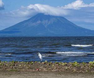 En total, a Nicaragua arribaron 1,09 millones de turistas (no residentes), el cual fue menor en 9,7 % al contabilizado en 2023 (1,2 millones de personas). Foto de EFE