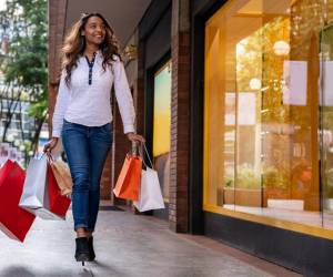 Encuesta: Productos agotados, altos precios y largas filas alteran a los consumidores